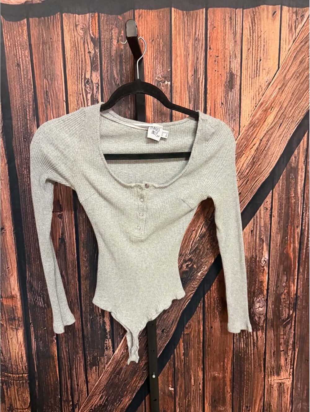 Princess Polly Gray Ribbed Long Sleeve Bodysuit Size 6